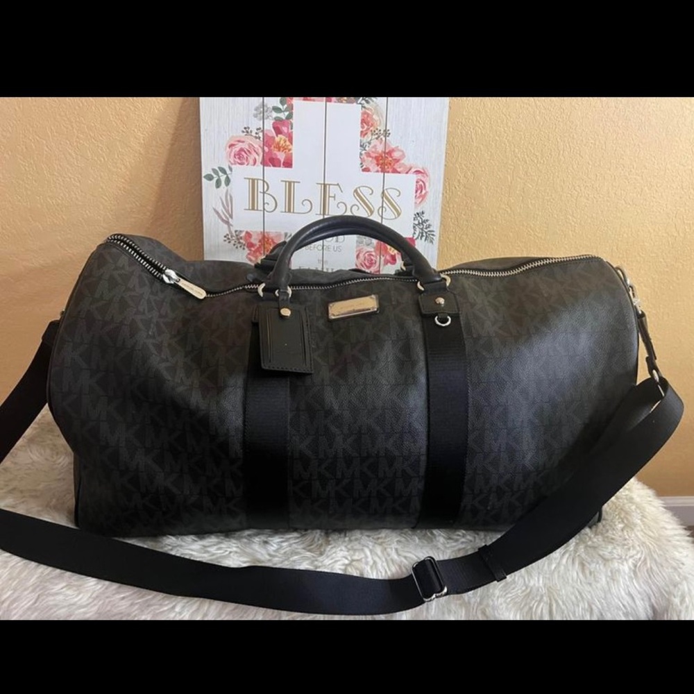 Michael kors duffel bag